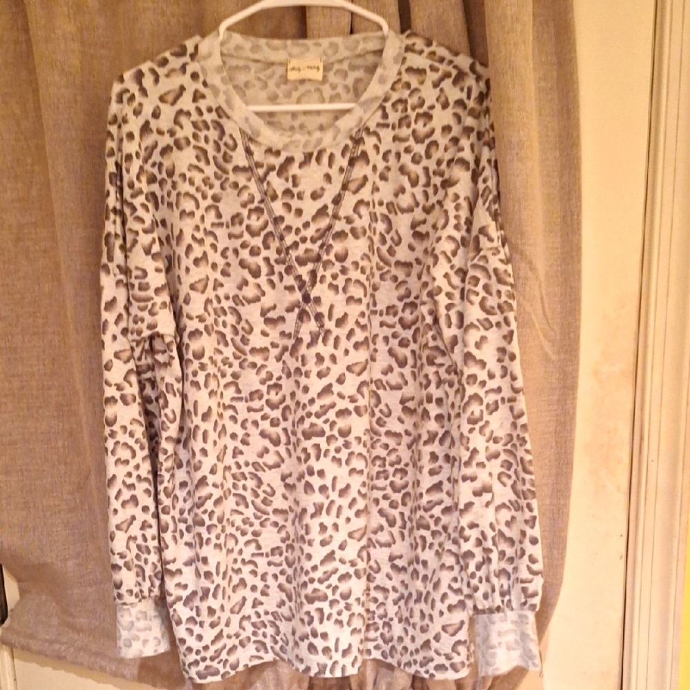 Apt. 9 Leopard Print Long Sleeve Top